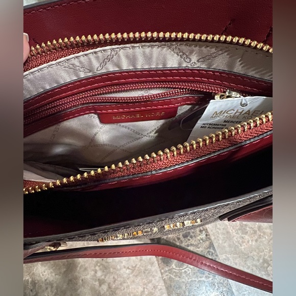 Michael Kors Mercer Accordion Tote Bag - Picture 6 of 11